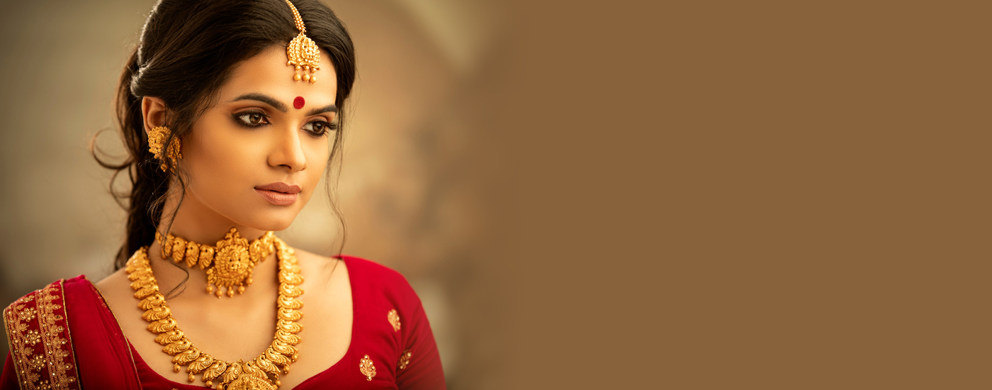 Royal Gold Jewellers customer service and gold evaluation banner